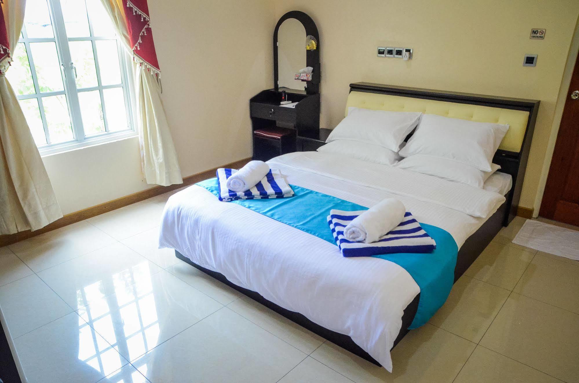 Whale Shark Inn Maamigili Esterno foto